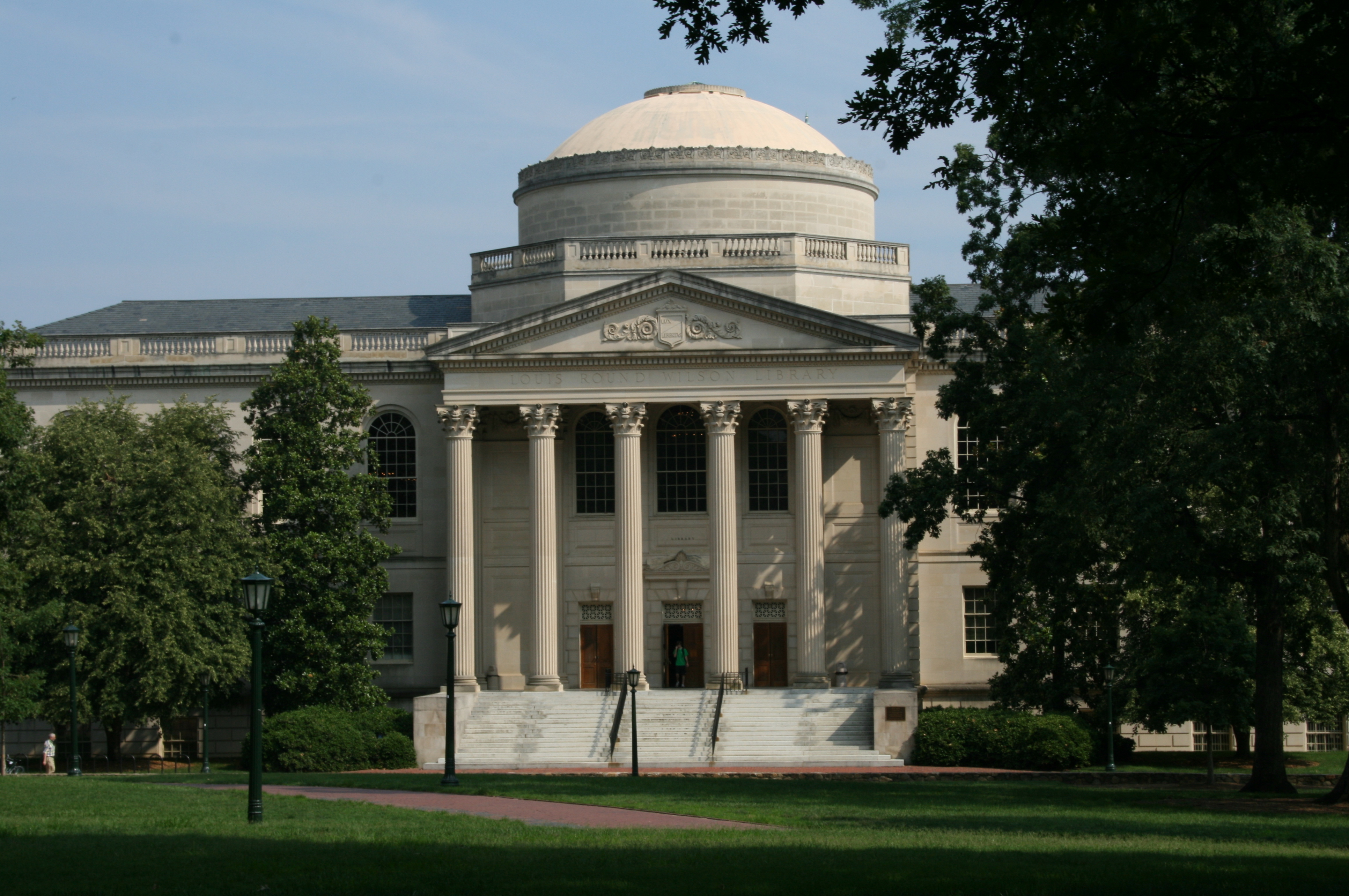 Unc Chapel Hill Scholarship Programs
